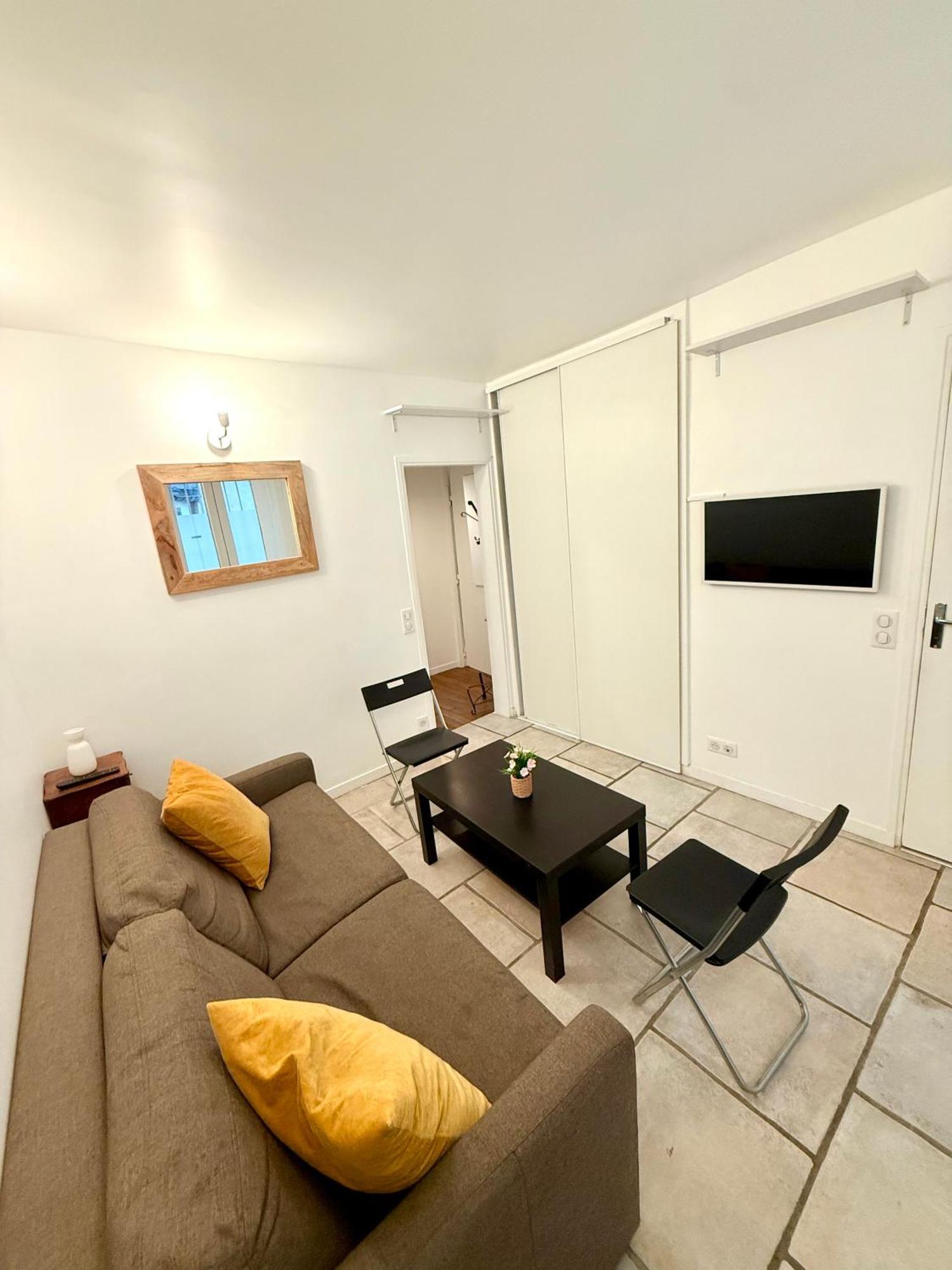 Bridaine Batignolles * Paris